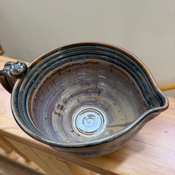 Handmade Studio Pottery Ceramic Stoneware w Handle Pour Spout Mixing Batter Bowl - Picture 2 of 9